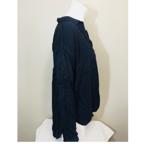 BDG Medium Shirt Navy Blue Micro Stripe Blouse Hem - Picture 4 of 8